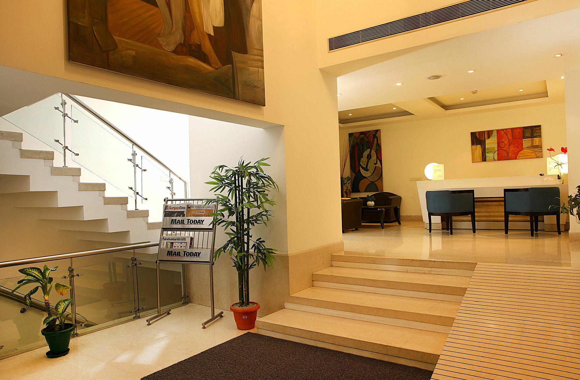 Inde Hotel Vista Woods Huda City Centre, Гургаон Экстерьер фото
